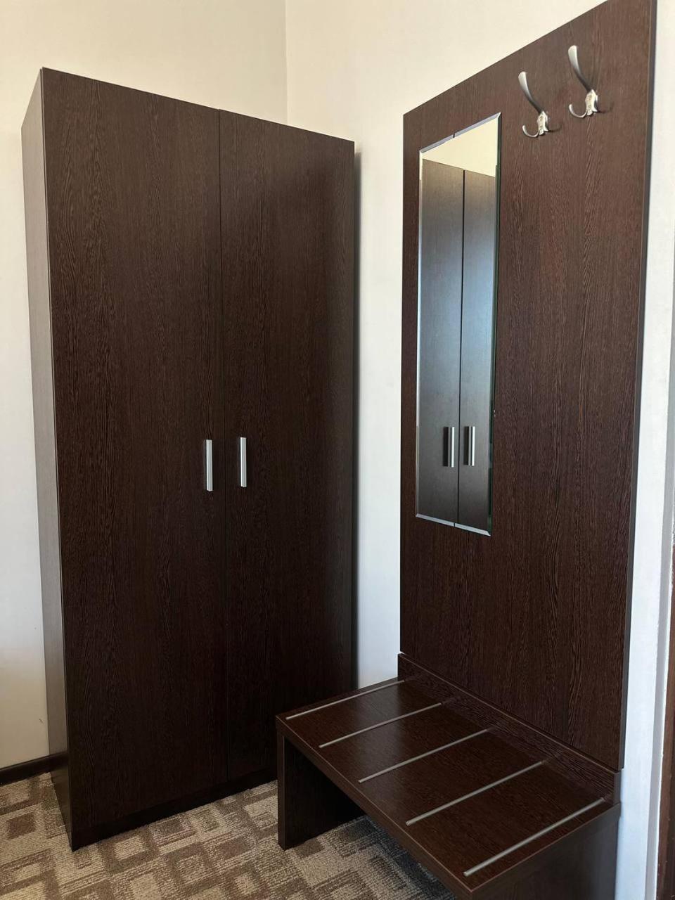 Tanzharyk Hotel Aqtöbe Ngoại thất bức ảnh