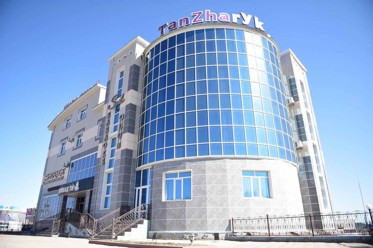 Tanzharyk Hotel Aqtöbe Ngoại thất bức ảnh